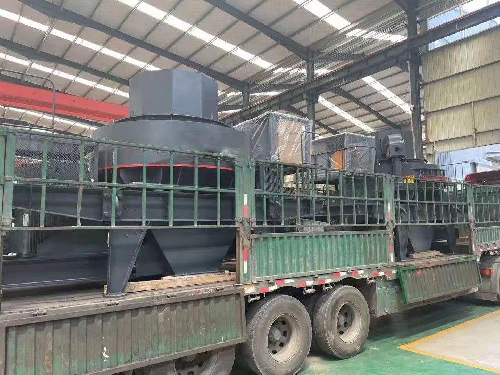 Tuobao machinery delivered to the site of impact sand machine in the Philippines